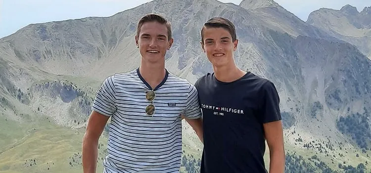 Twee broers staan in hun examenjaar voor dezelfde, lastige studiekeuze - zo kiezen ze hun eigen toekomstpad