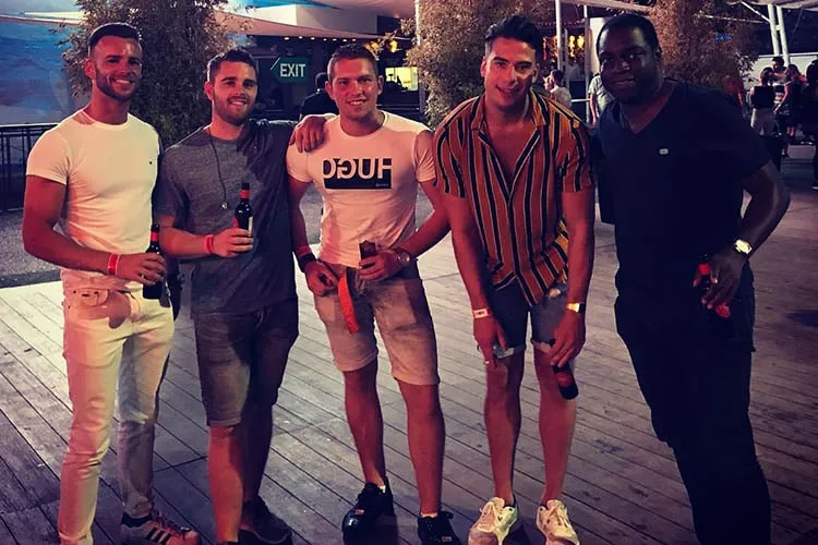 tussenjaar angelo feestje